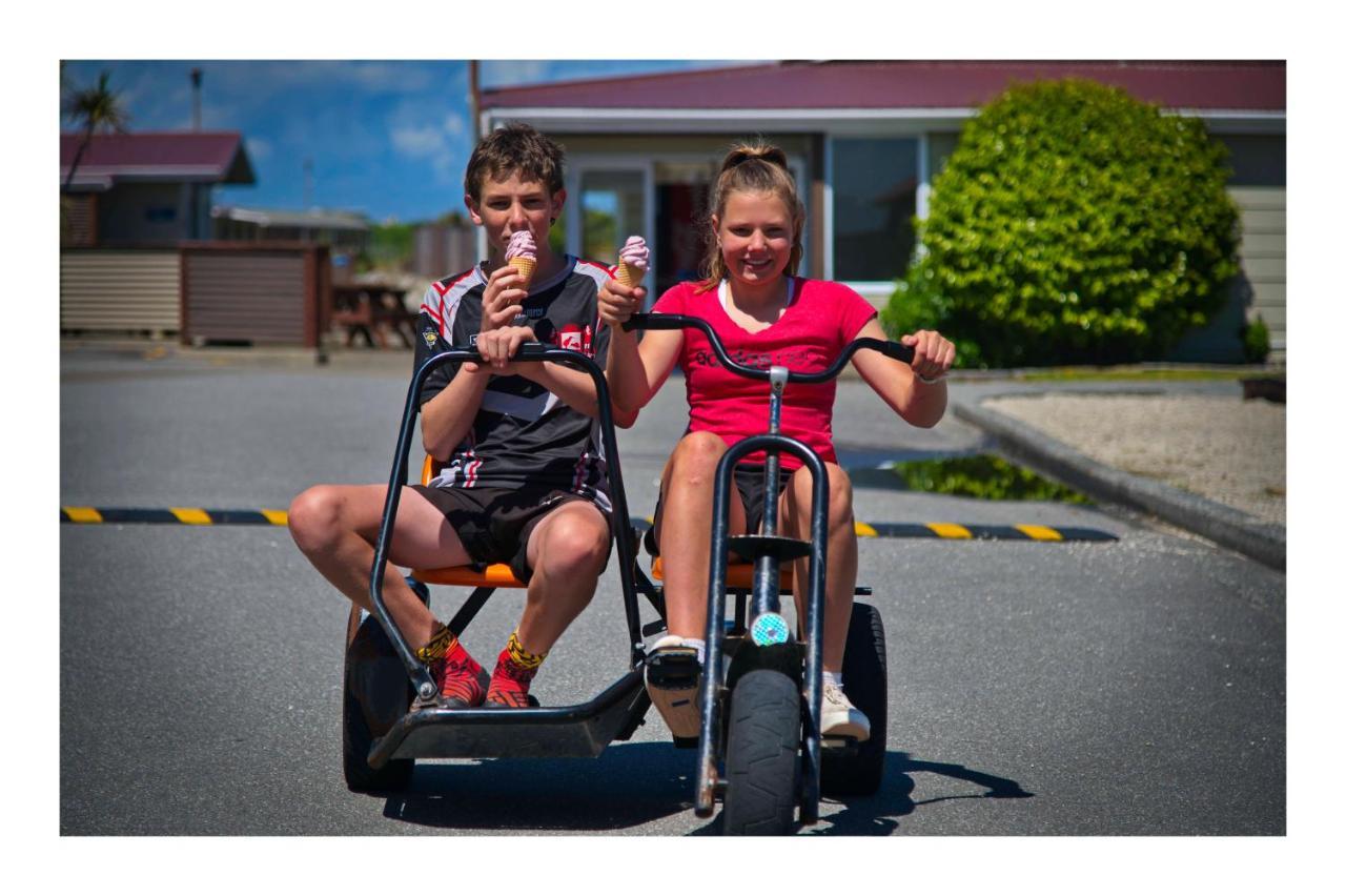 Greymouth Seaside Top 10 Holiday Park Exteriör bild