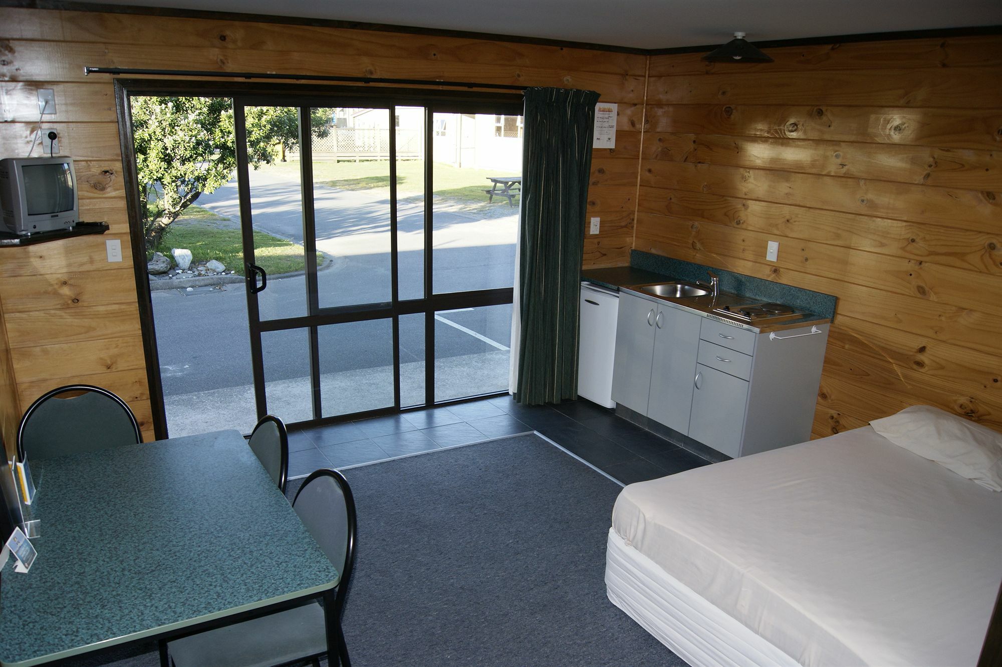 Greymouth Seaside Top 10 Holiday Park Exteriör bild